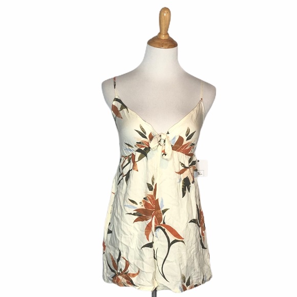 NWT O'Neill pale yellow floral Tatum Romper xs - Picture 5 of 12